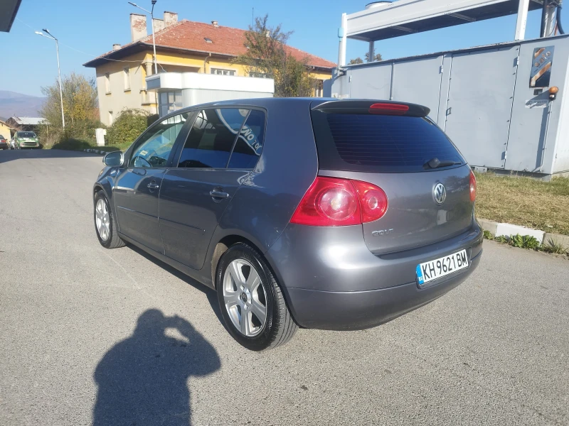 VW Golf 2.0 TDI, снимка 4 - Автомобили и джипове - 47840329