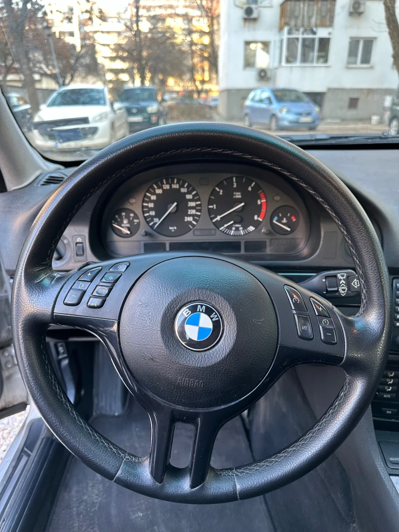 BMW 530, снимка 13 - Автомобили и джипове - 48499353