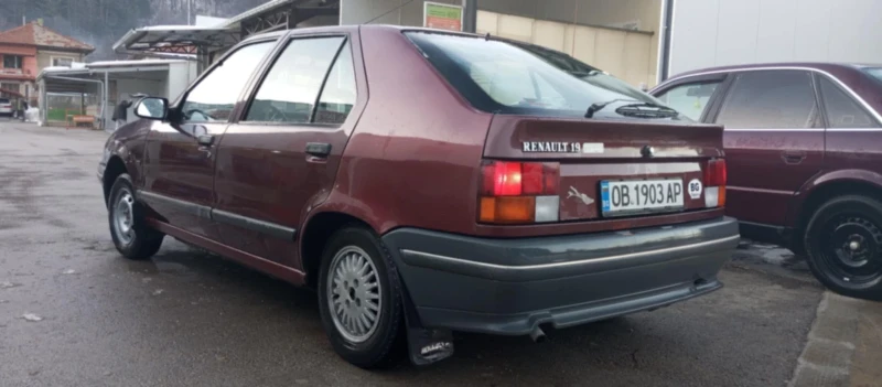 Renault 19, снимка 7 - Автомобили и джипове - 48604635