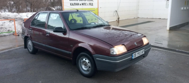 Renault 19, снимка 1 - Автомобили и джипове - 48604635