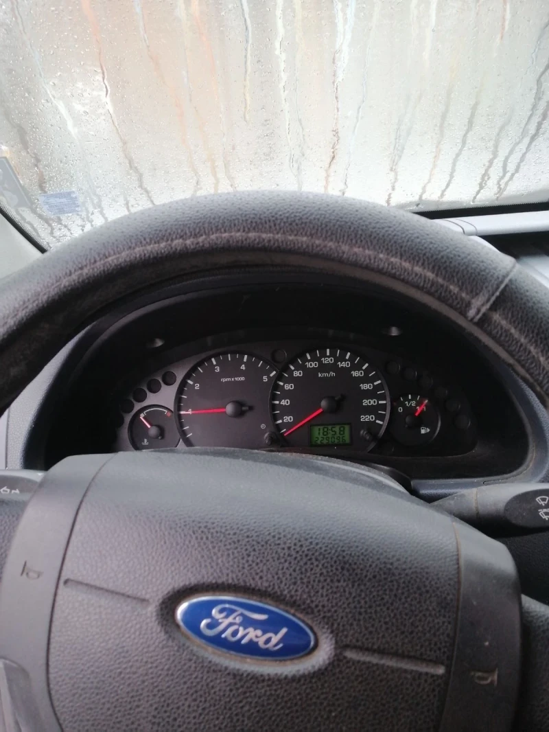 Ford Connect Товарен, снимка 7 - Автомобили и джипове - 48860075