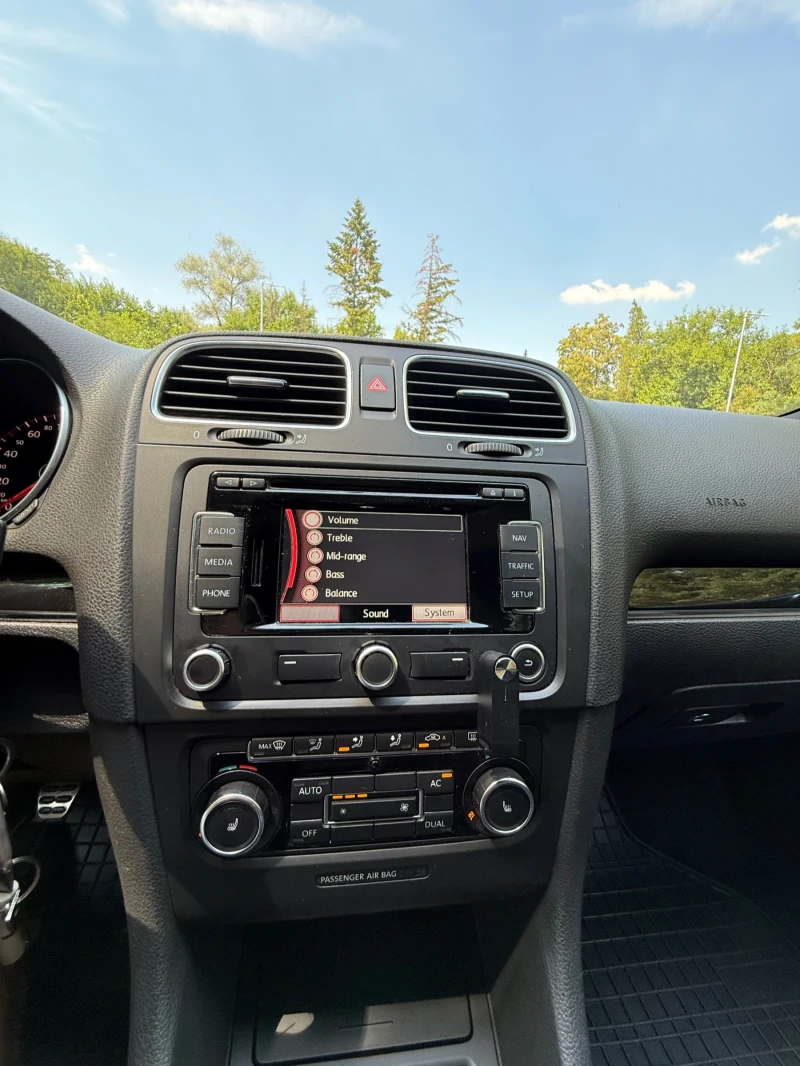 VW Golf 2.0 GTD, снимка 10 - Автомобили и джипове - 52356648