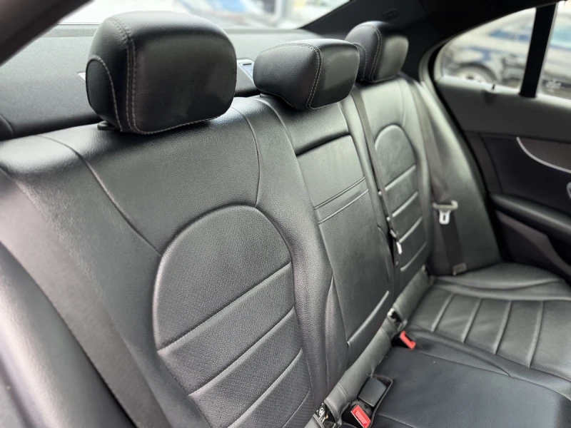 Mercedes-Benz C 300 AMG* PACK* MULTIBEAM* LED* 360КАМЕРА* LANE* ASSIST, снимка 17 - Автомобили и джипове - 52936539