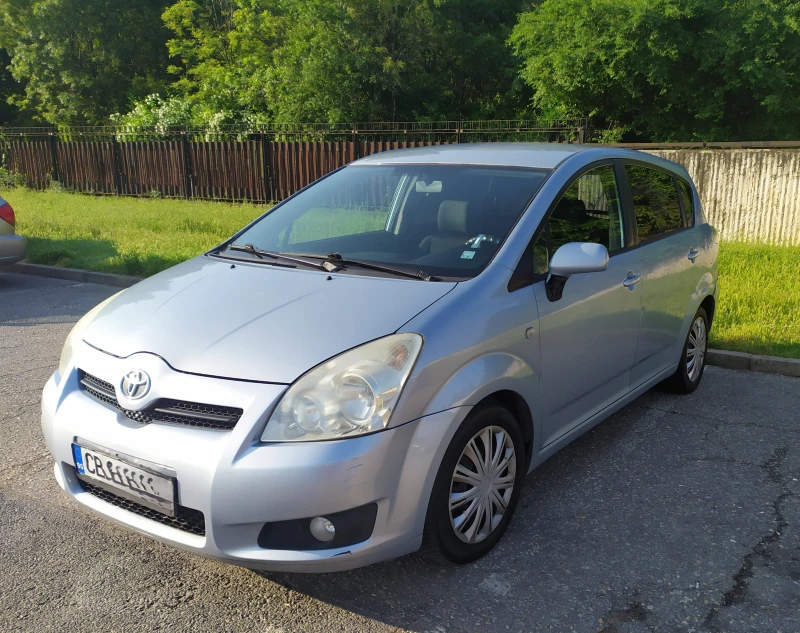 Toyota Corolla verso, снимка 9 - Автомобили и джипове - 52592783