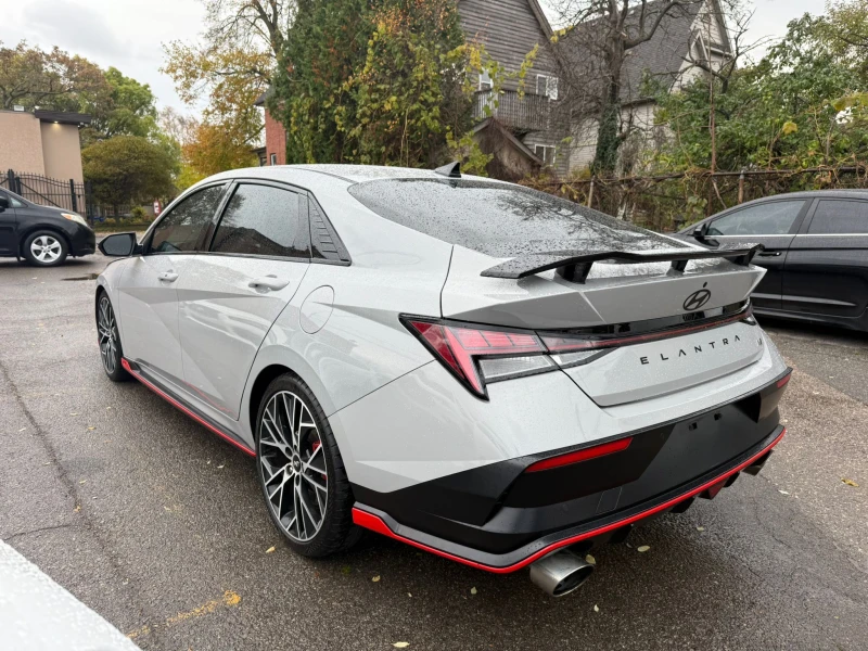 Hyundai Elantra BOSE* DIGITAL* PANORAMA* ПОДГРЕВ* СЛЕДЕНЕ НА ЛЕНТИ, снимка 4 - Автомобили и джипове - 52618592