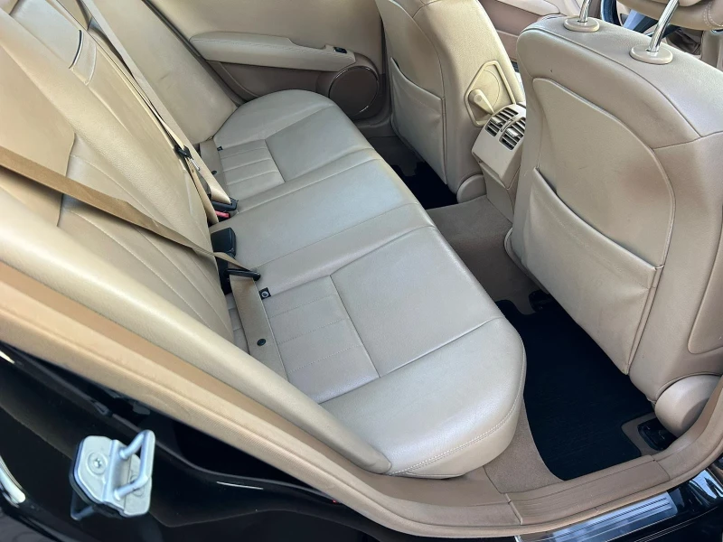Mercedes-Benz C 220, снимка 6 - Автомобили и джипове - 52732885