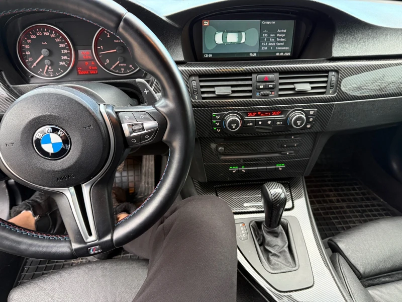 BMW 330, снимка 13 - Автомобили и джипове - 52955879