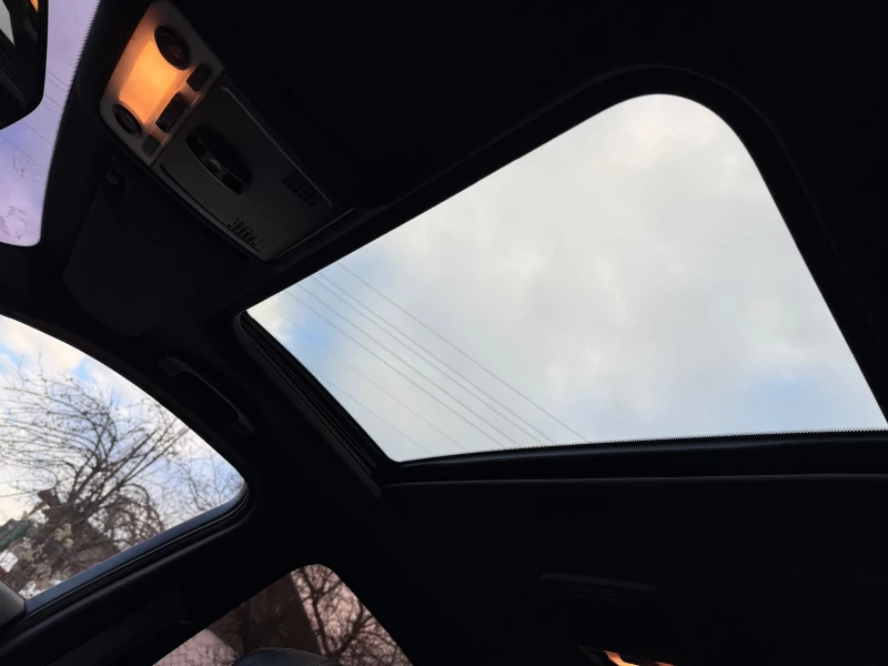 BMW 330, снимка 17 - Автомобили и джипове - 52955879