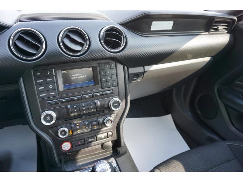 Ford Mustang * 3.7* V6* MANUAL* CARFAX* , снимка 13 - Автомобили и джипове - 53012760