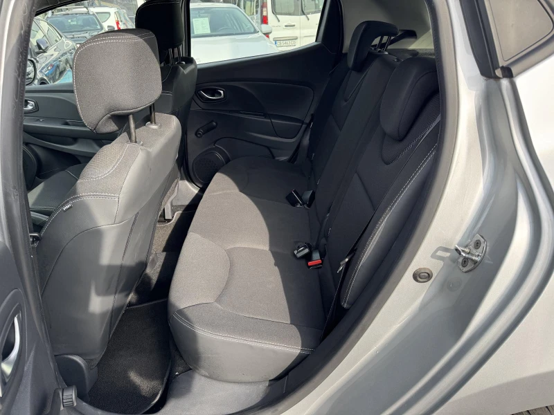 Renault Clio 0.9 Tce, снимка 12 - Автомобили и джипове - 53415214