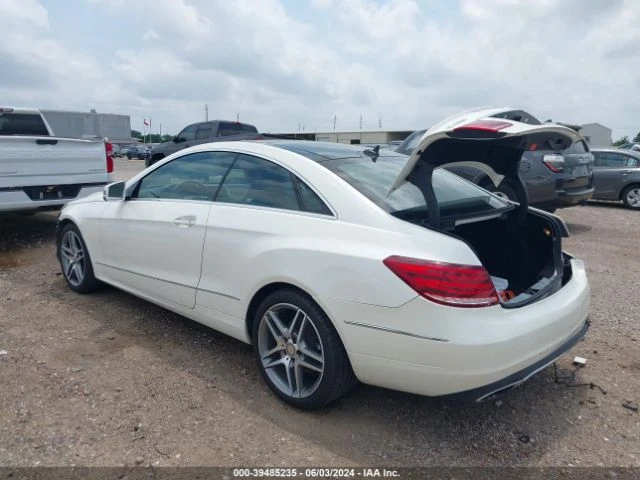 Mercedes-Benz E 400 4MATIC, снимка 3 - Автомобили и джипове - 47507302