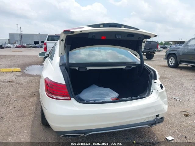 Mercedes-Benz E 400 4MATIC, снимка 17 - Автомобили и джипове - 47507302