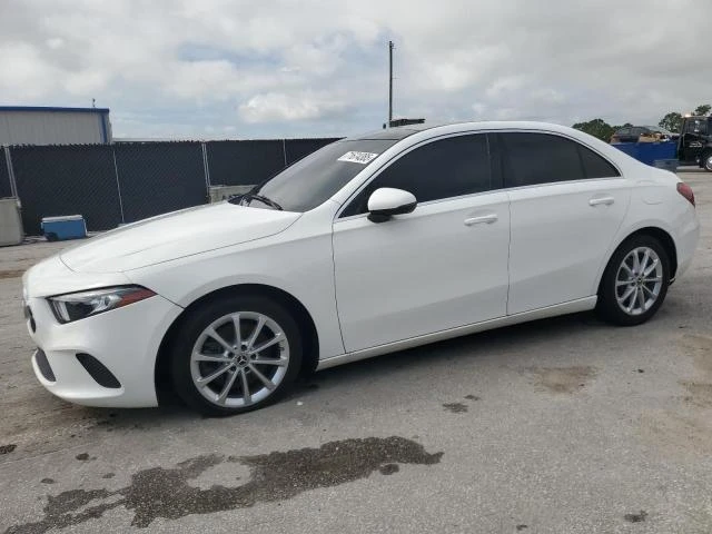 Mercedes-Benz A 220 2.0L 4 Front-wheel Drive - 36700 лв. / 18764.41 € - 50019258 1