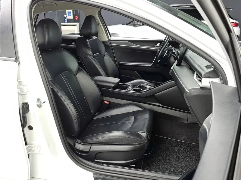 Kia K5 ������ ���� 2.0LPi 97 000��. ����� | Mobile.bg � ����������� 10