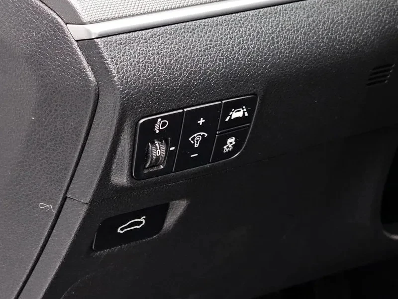 Kia K5 ������ ���� 2.0LPi 97 000��. ����� | Mobile.bg � ����������� 16