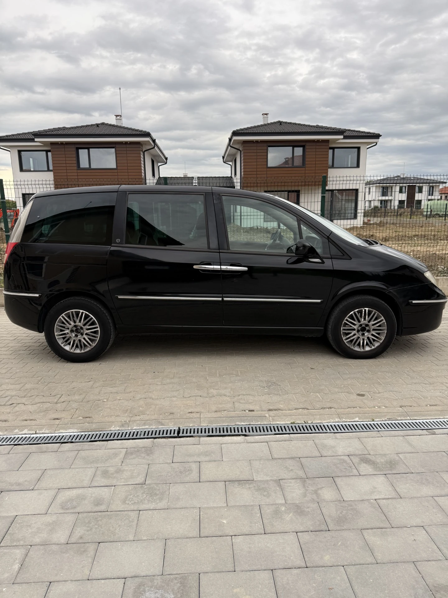 Lancia Phedra  - изображение 8