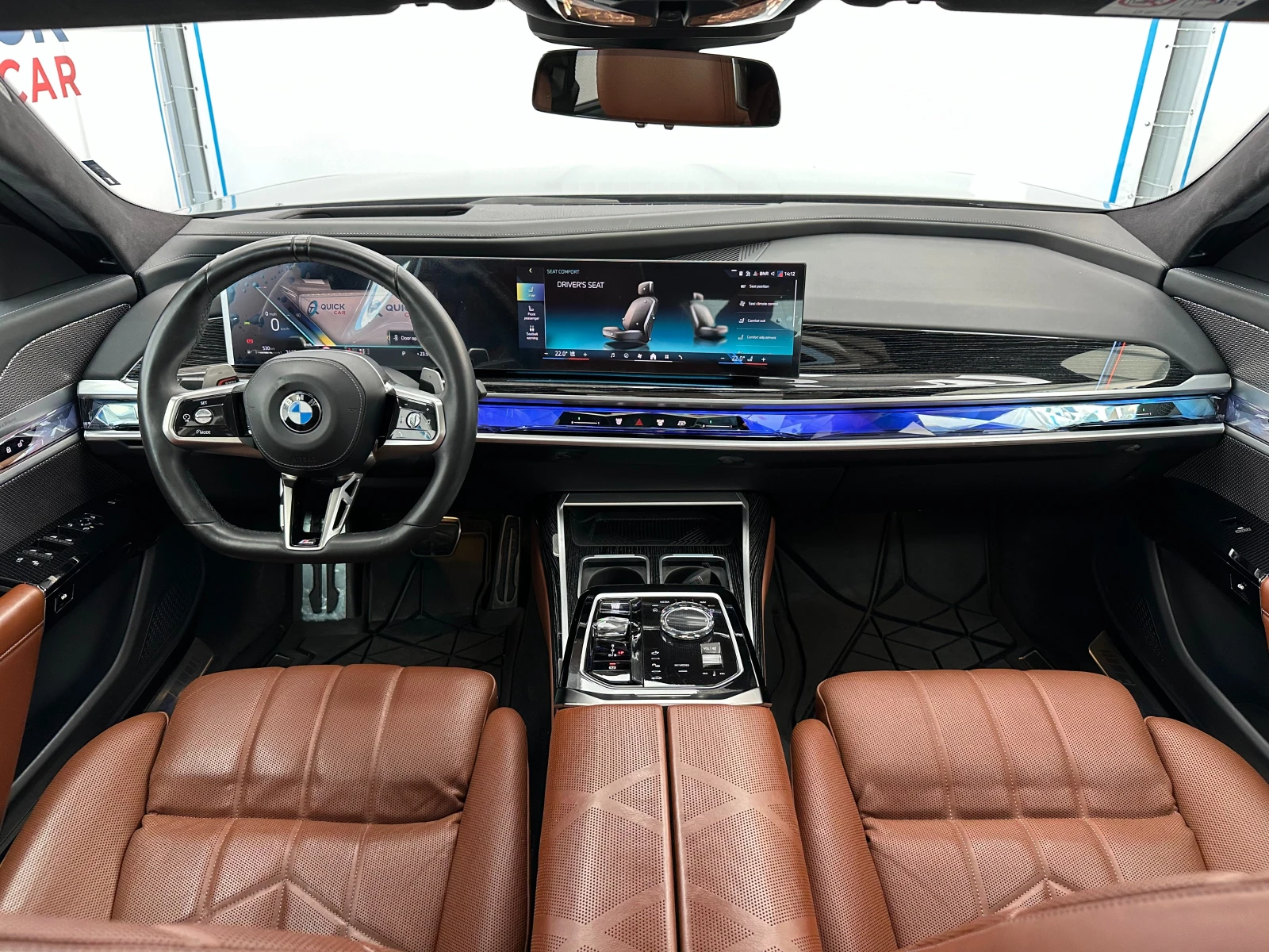 BMW 740  740d xDrive* PANO* M PRO - изображение 8