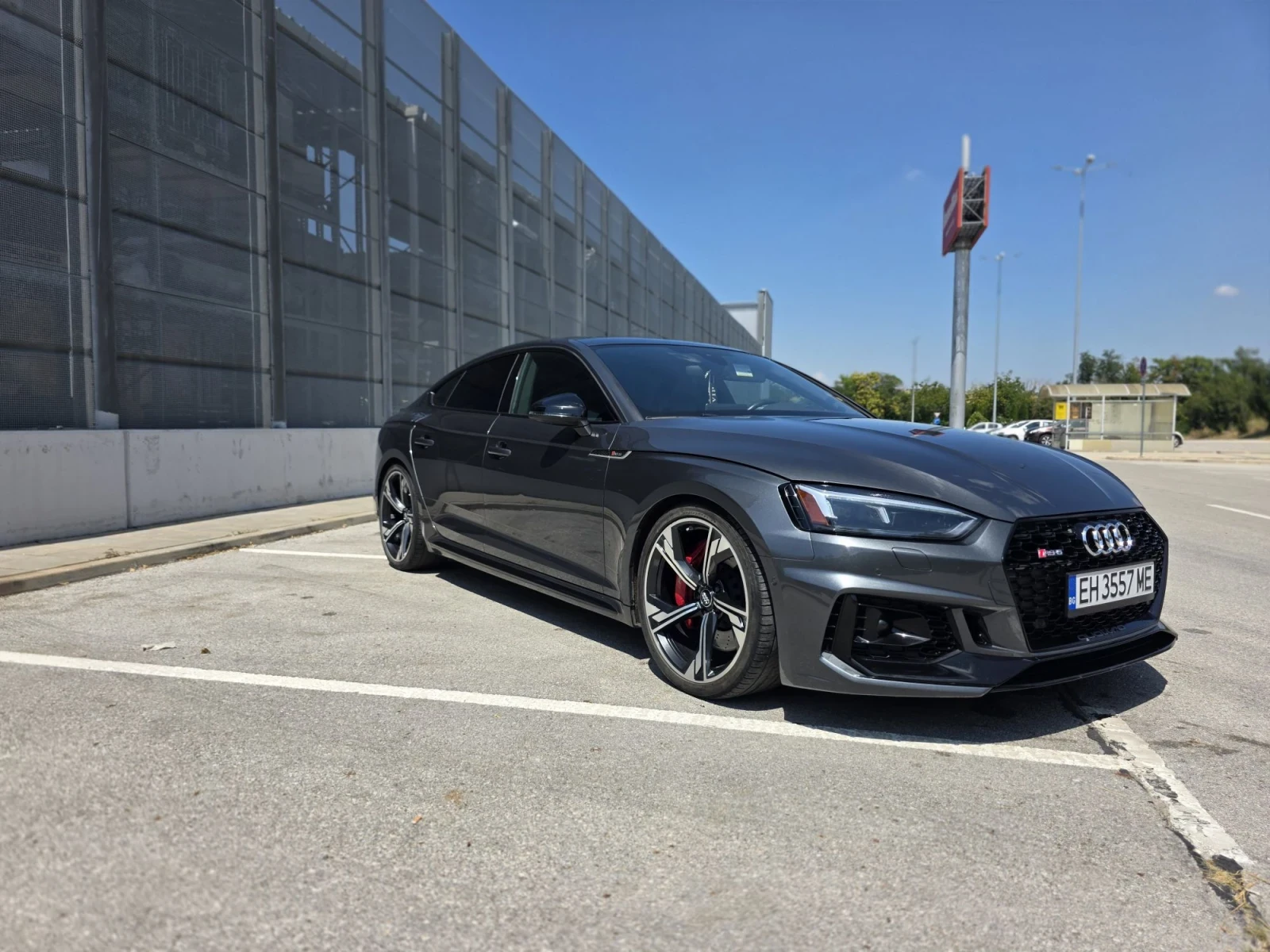 Audi Rs5 Sportback | Carbon | Alcantara | 360, снимка 2 - Автомобили и джипове - 50757894