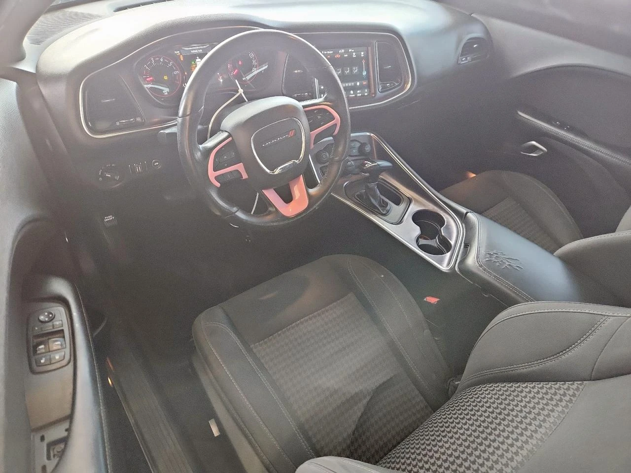 Dodge Challenger SXT/   | Mobile.bg   8