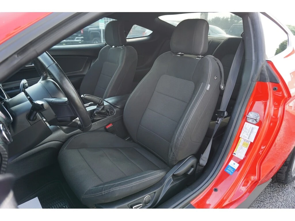 Ford Mustang * 3.7* V6* MANUAL* CARFAX*  | Mobile.bg � ����������� 11