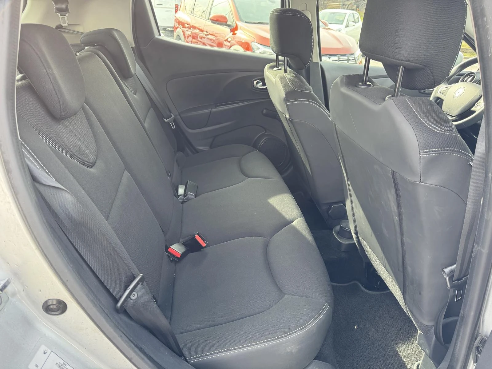 Renault Clio 0.9 Tce - изображение 10