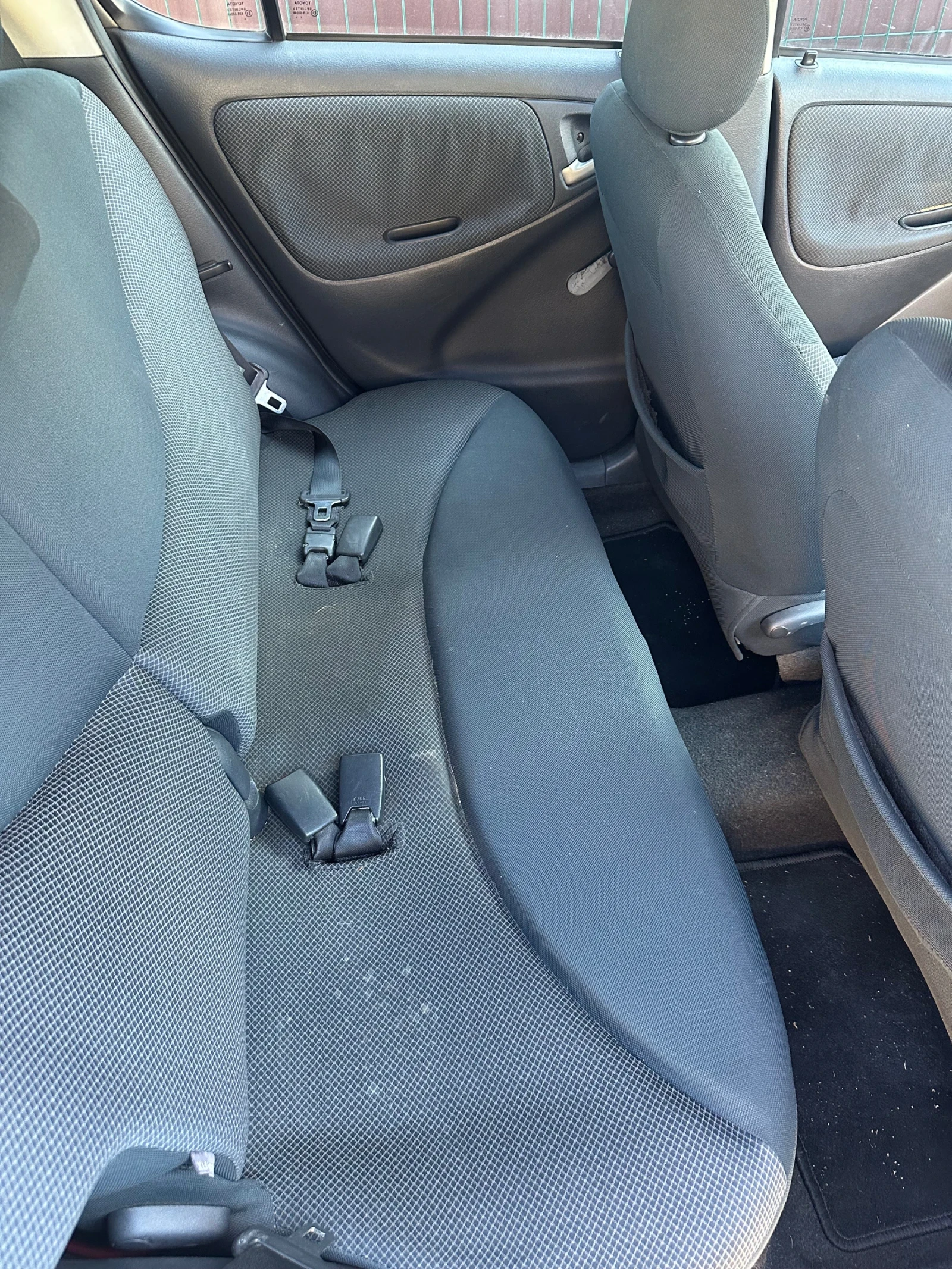 Toyota Yaris, снимка 5 - Автомобили и джипове - 53648975