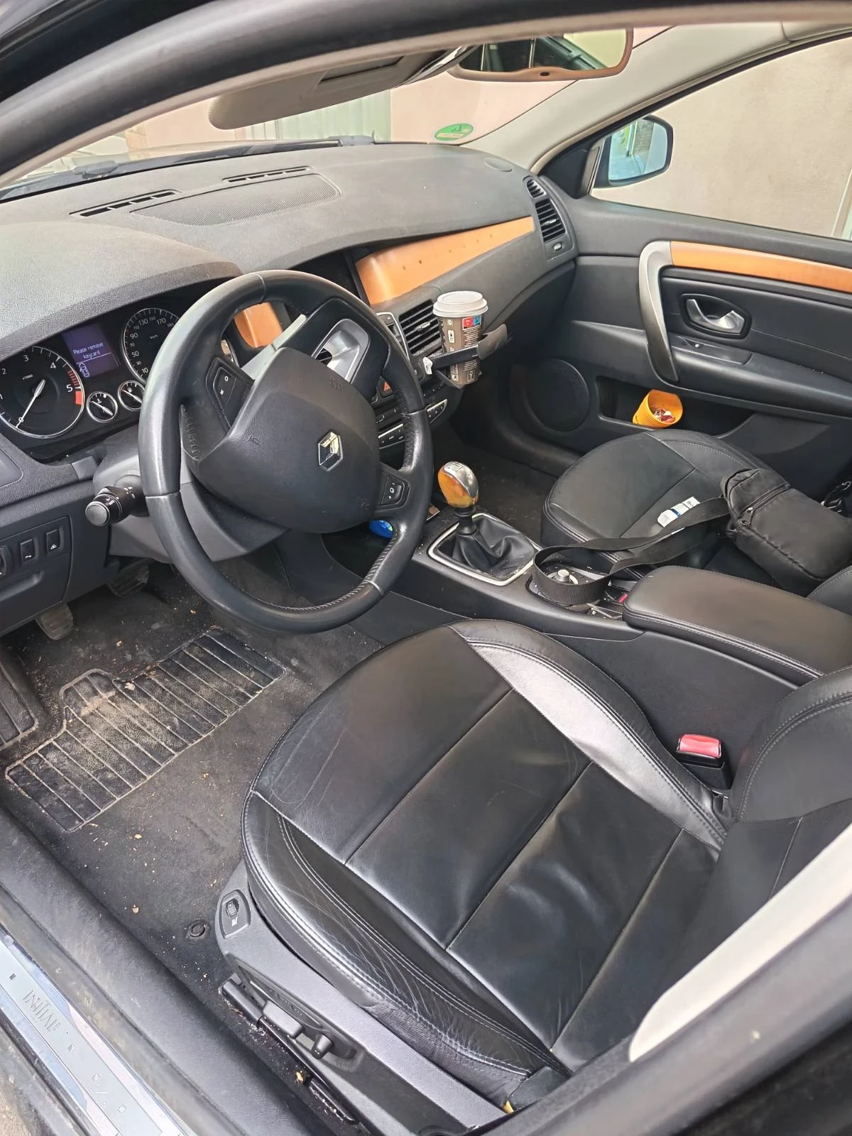 Renault Laguna, снимка 2 - Автомобили и джипове - 53818900