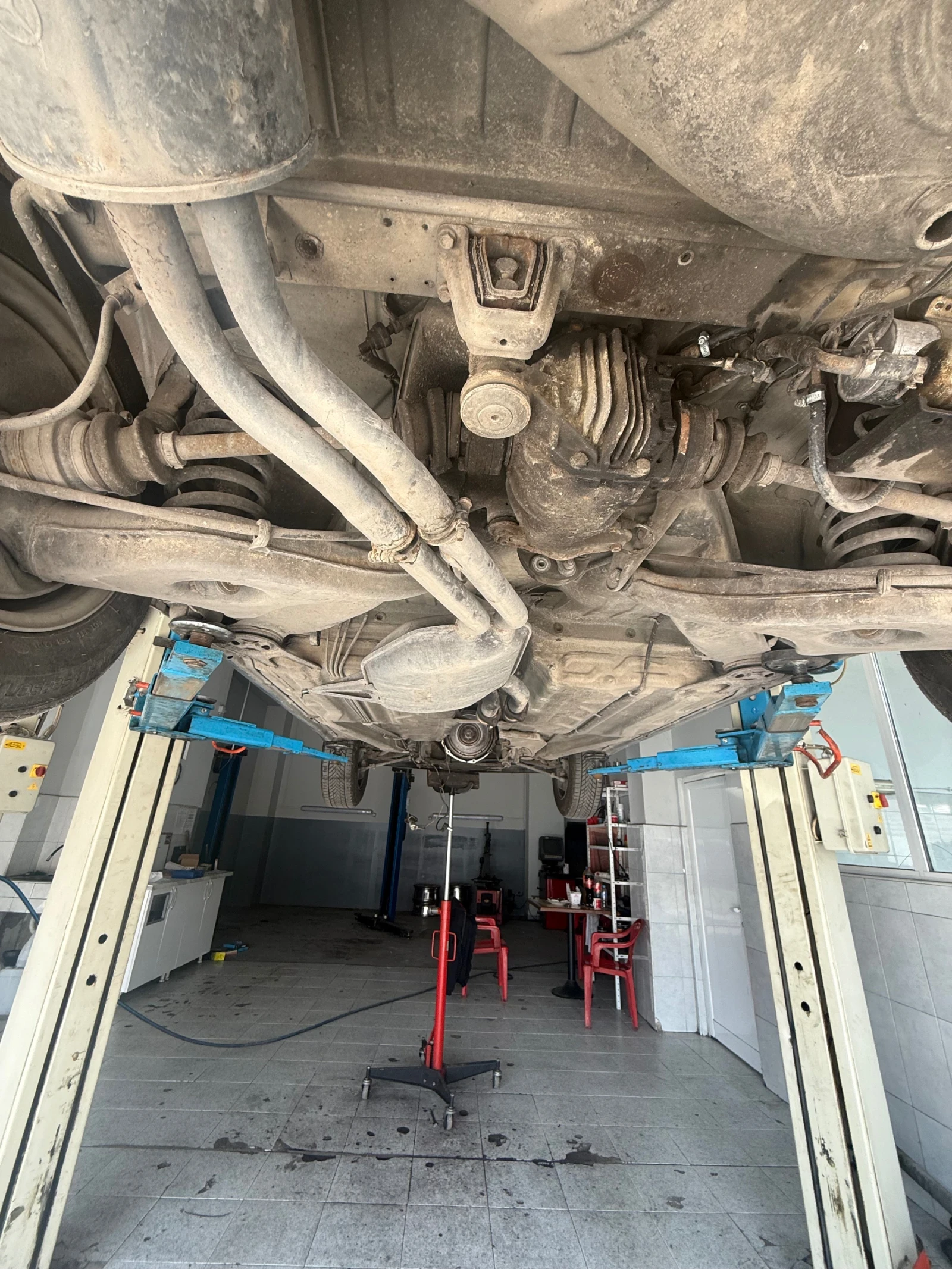 Mercedes-Benz 126 3.0 Бензин/Газ, снимка 13 - Автомобили и джипове - 53916582