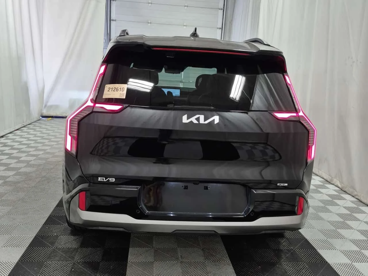 Kia EV9 LAND W/GT LINE/CARFAX/�������/2 �����/����/ | Mobile.bg � ����������� 4