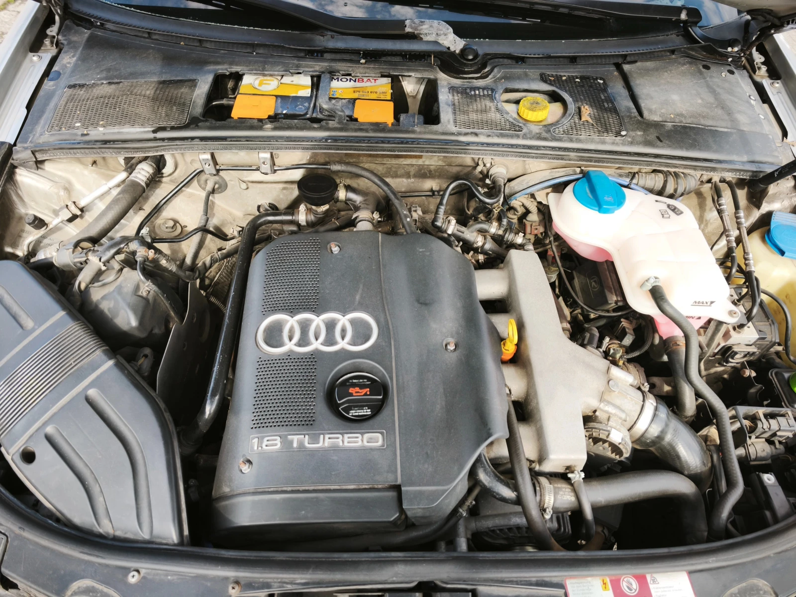 Audi A4 1.8T Quattro, снимка 8 - Автомобили и джипове - 54511489