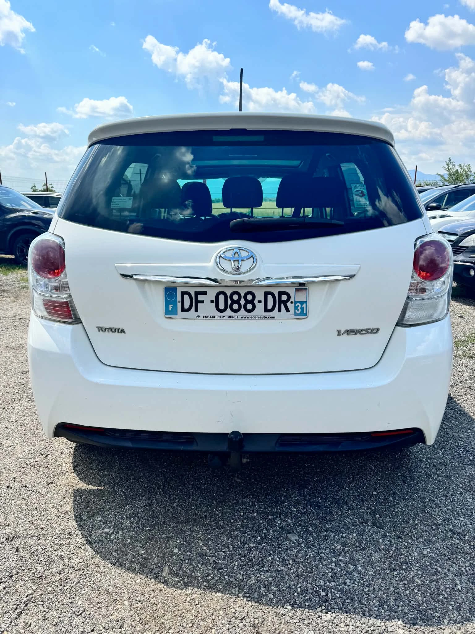 Toyota Verso 1.6 VVTI, снимка 4 - Автомобили и джипове - 55088857