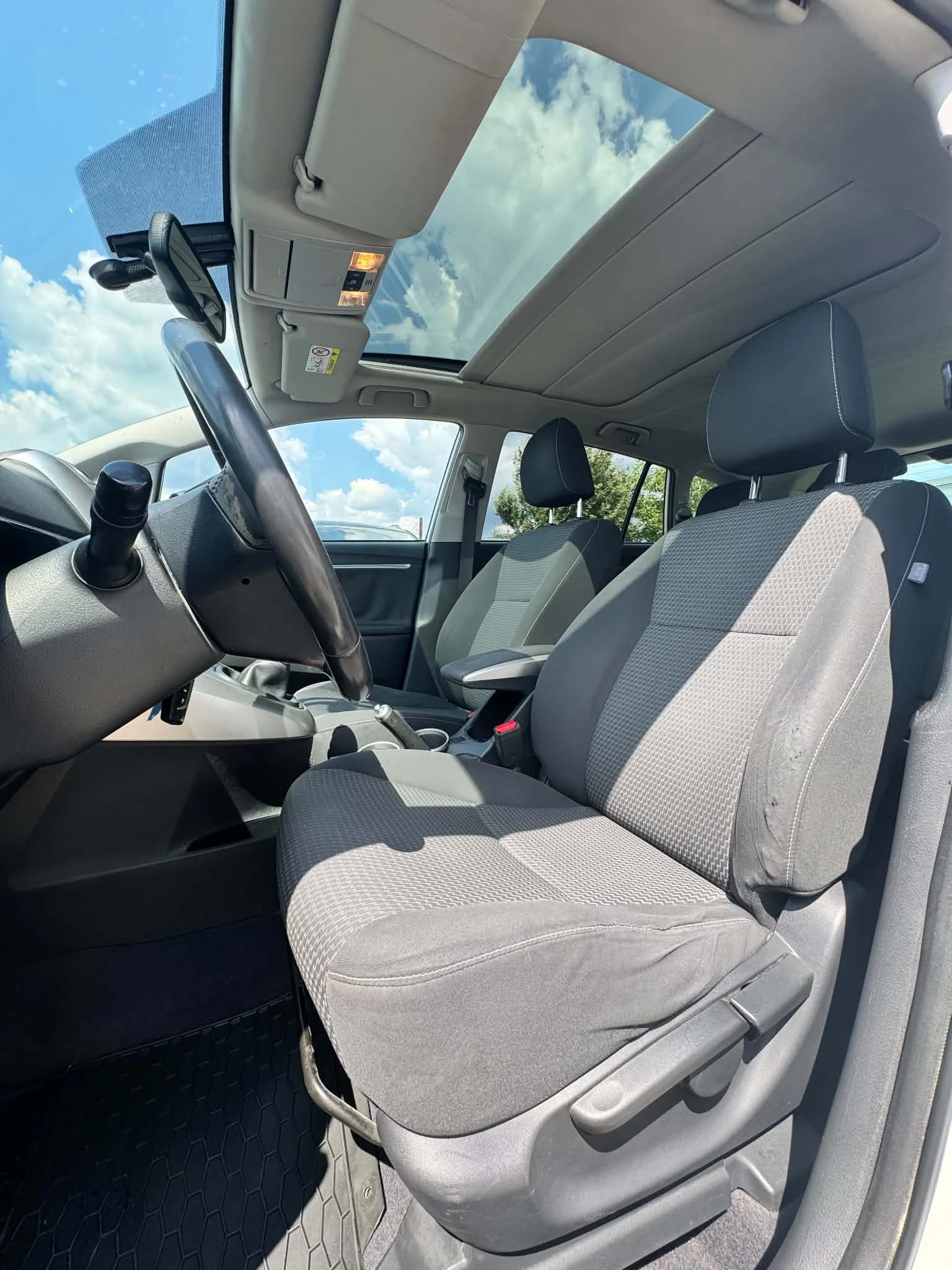 Toyota Verso 1.6 VVTI, снимка 9 - Автомобили и джипове - 55088857