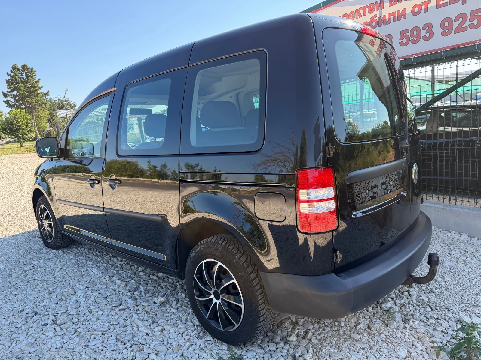 VW Caddy 1.6TDi/102p.s-5 mesten/Klima-Euro 5!!!, снимка 4 - Автомобили и джипове - 55513929