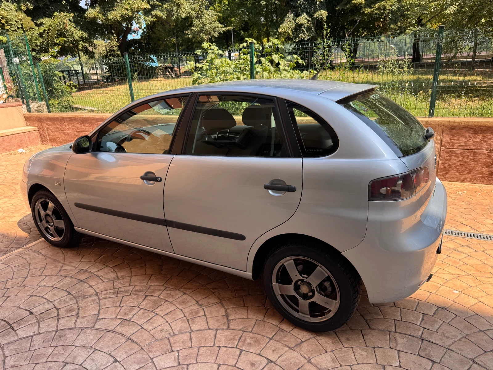 Seat Ibiza, снимка 6 - Автомобили и джипове - 55605744