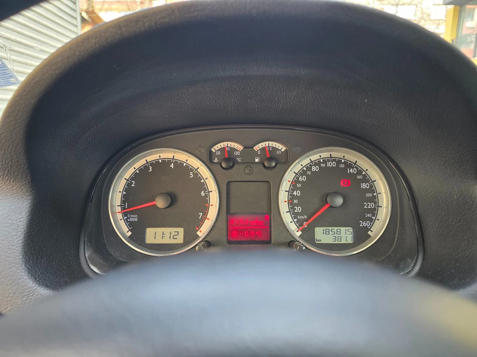 VW Golf 4, снимка 6 - Автомобили и джипове - 56208140