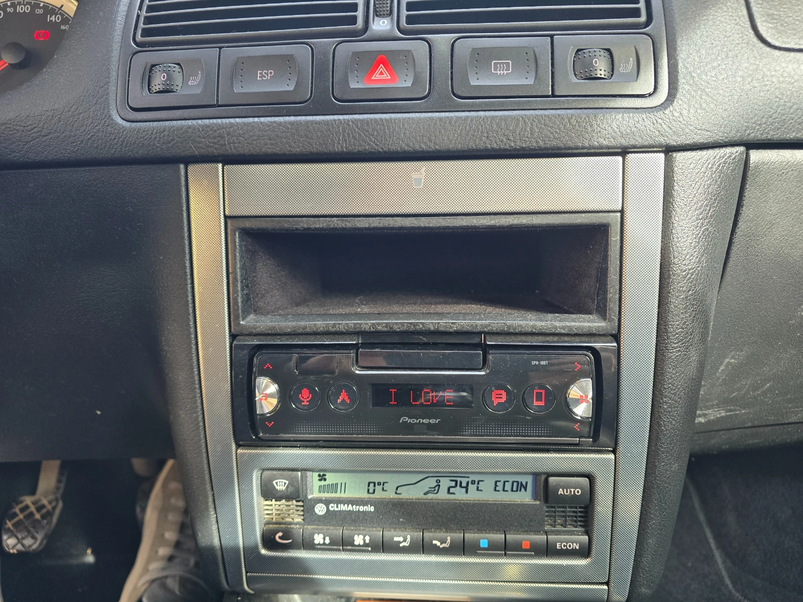 VW Golf 4, снимка 7 - Автомобили и джипове - 56208140