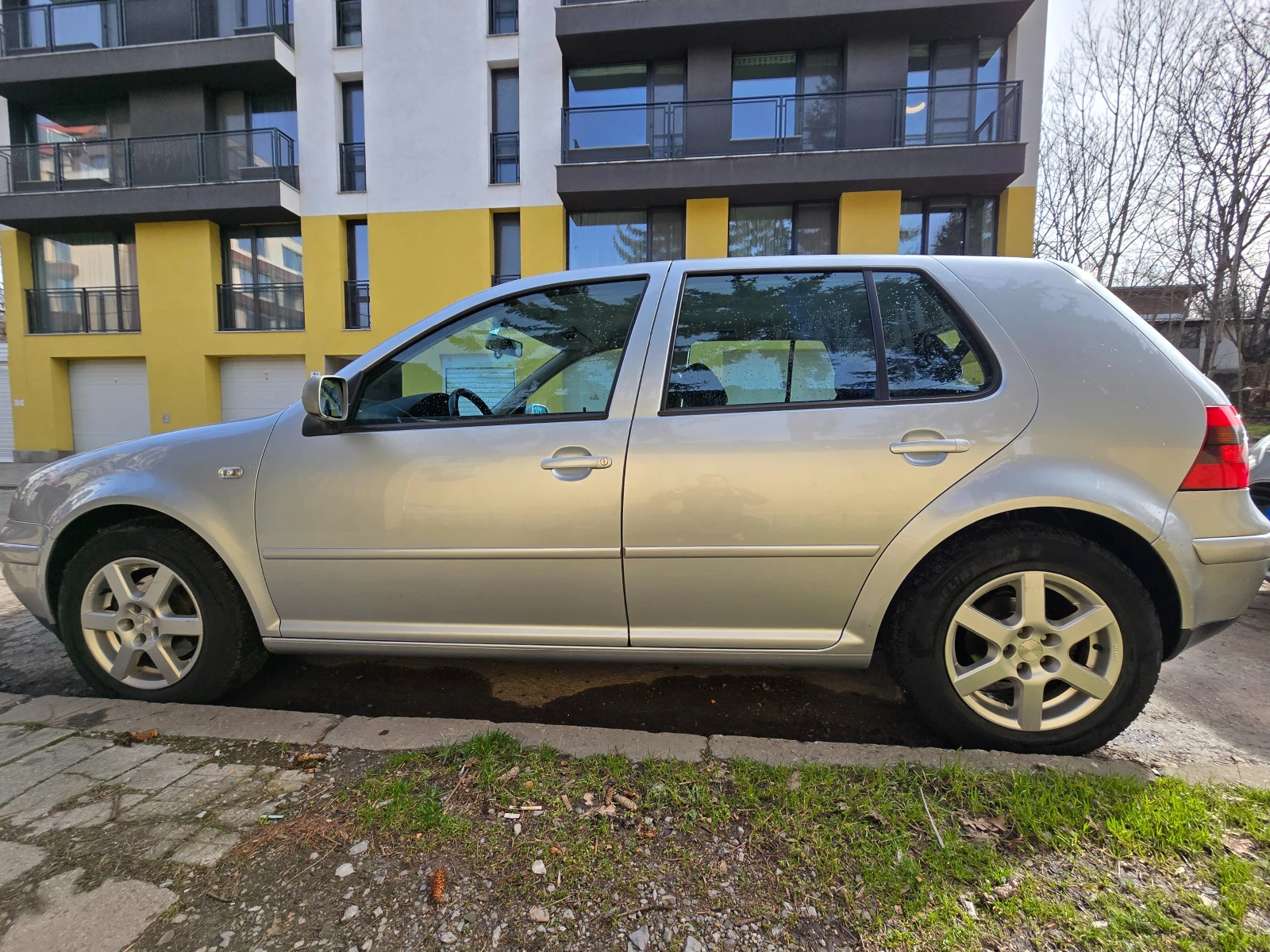 VW Golf 4, снимка 2 - Автомобили и джипове - 56208140