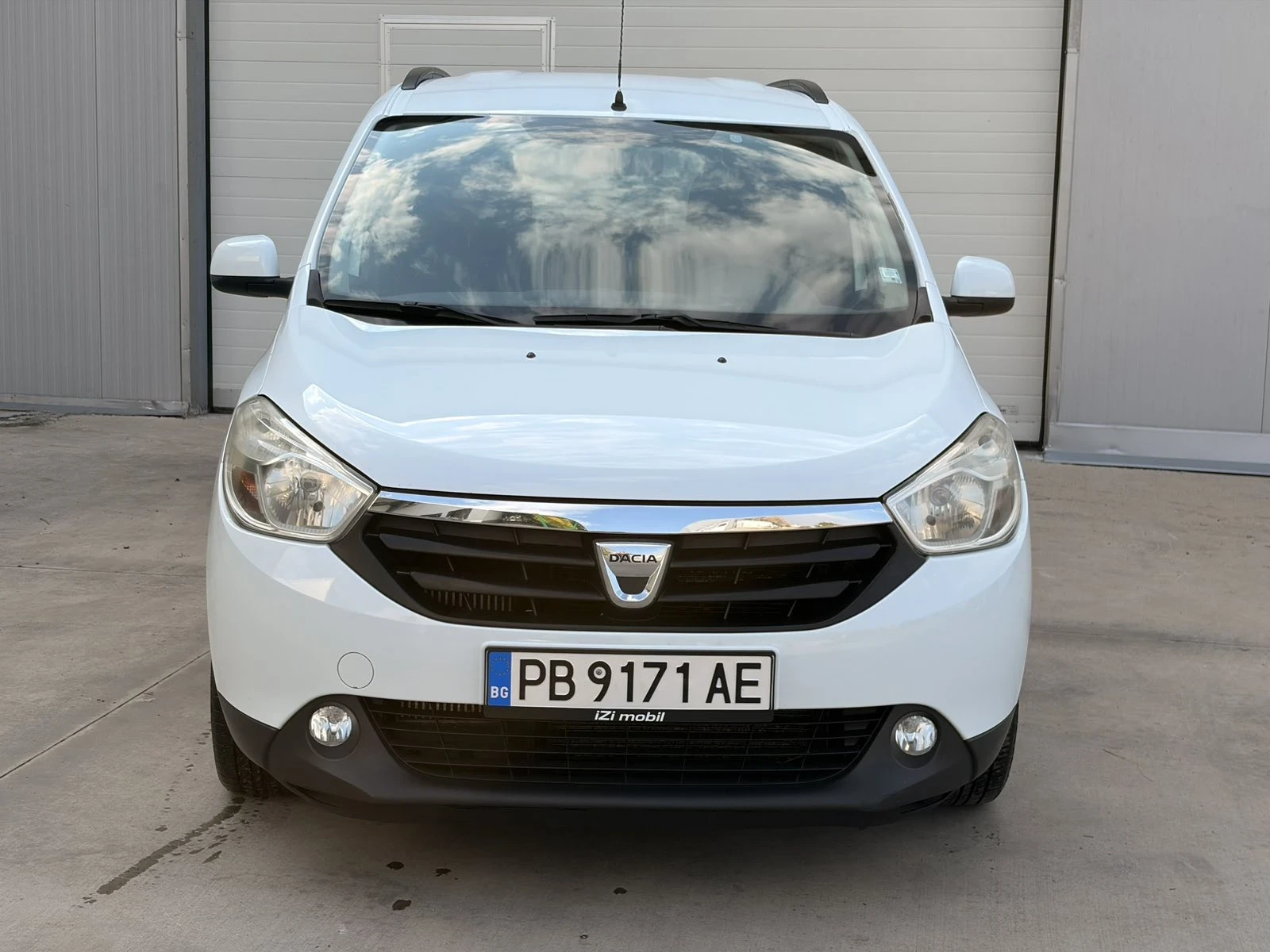 Dacia Lodgy 1.5dci, снимка 5 - Автомобили и джипове - 56615093