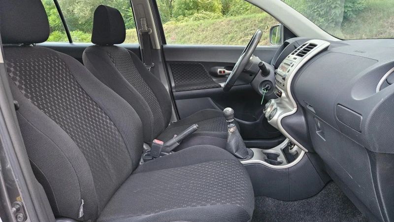 Toyota Urban Cruiser 1.4D4d AWD/KLIMATRONIK, снимка 12 - Автомобили и джипове - 51355775