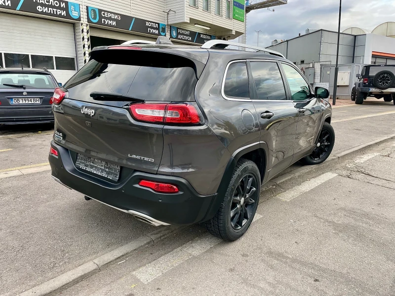Jeep Cherokee Distronic///ПАНОРАМА///Обдухване///FULL, снимка 5 - Автомобили и джипове - 52160567