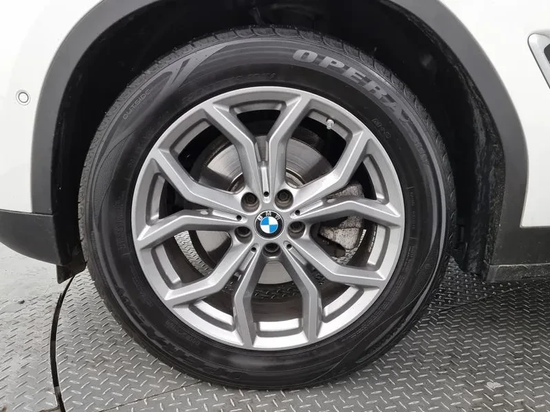BMW X3 xDrive 20D - изображение 5