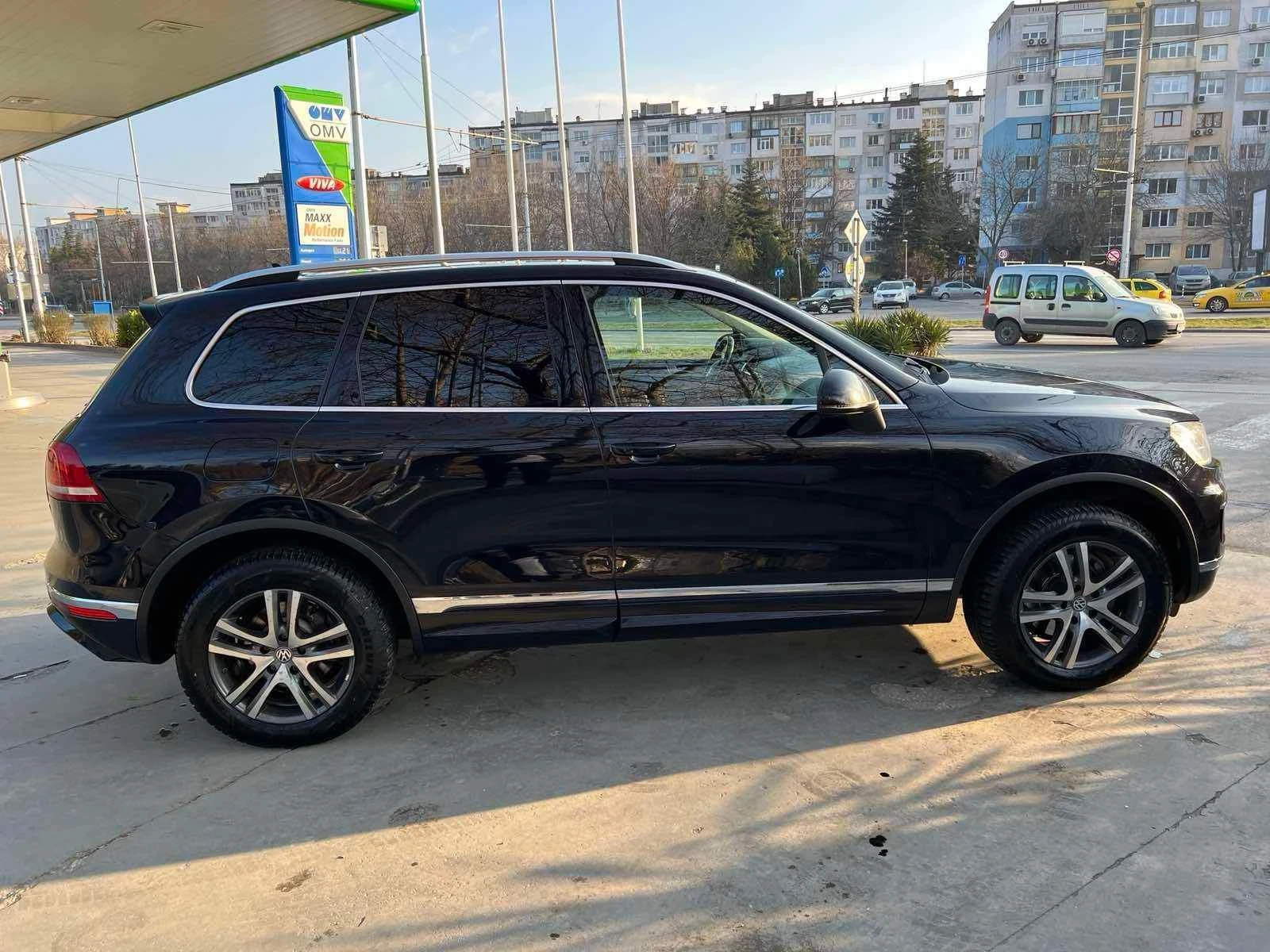 VW Touareg 3.0 TDI R-LINE - изображение 9