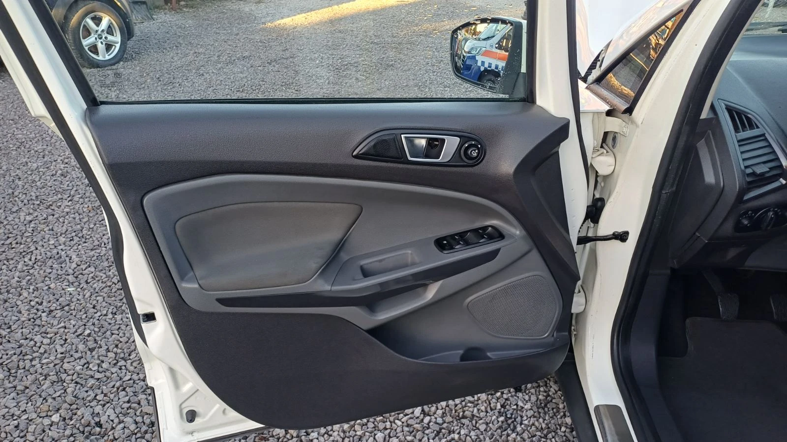 Ford EcoSport 1.5TDCI | Mobile.bg � ����������� 12