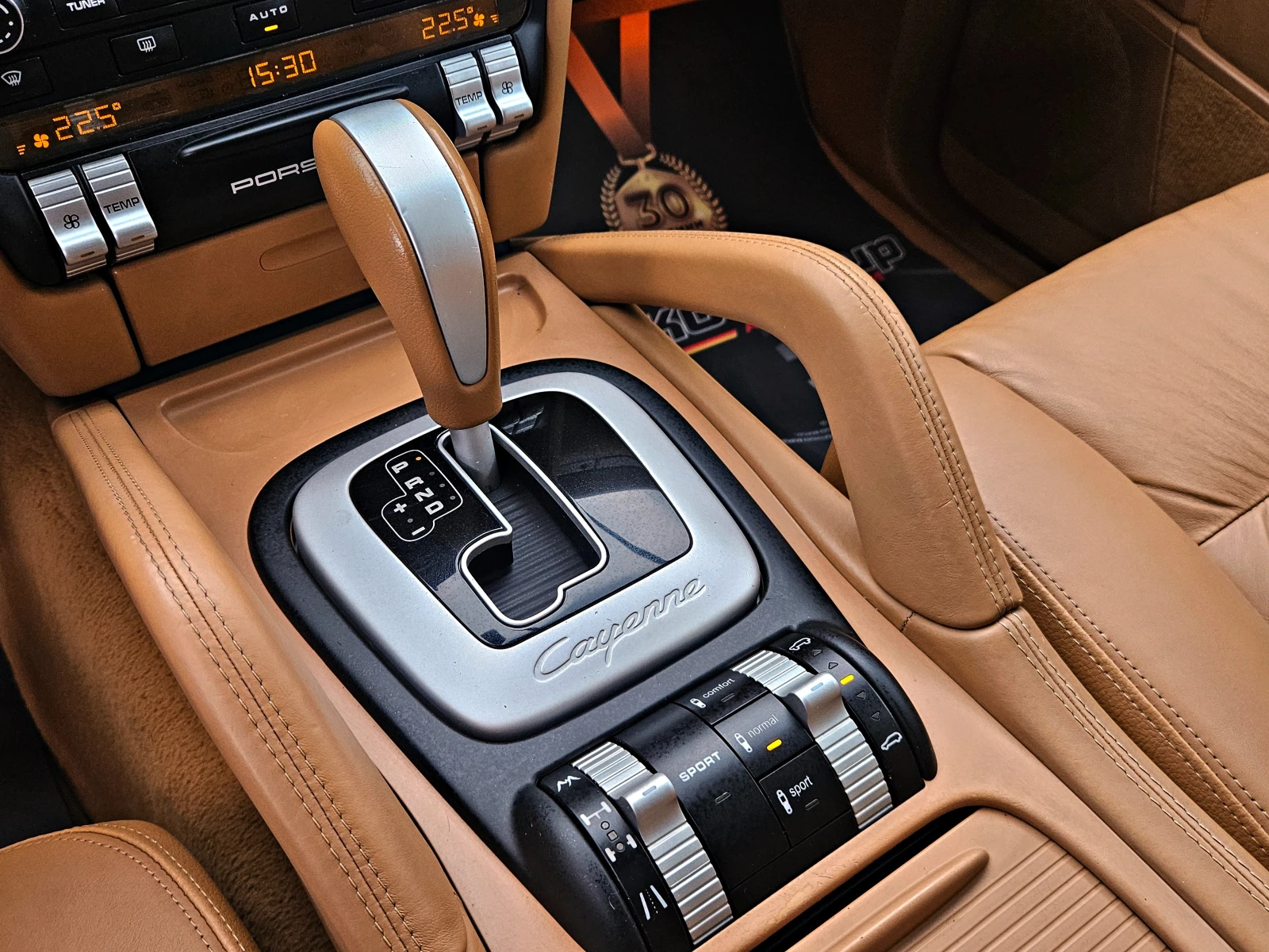 Porsche Cayenne 3.0TDI/SPORT/FACE/BOSE/AIRMATIC/TEMPOMAT/ШИБЕДАХ/L, снимка 12 - Автомобили и джипове - 53730856