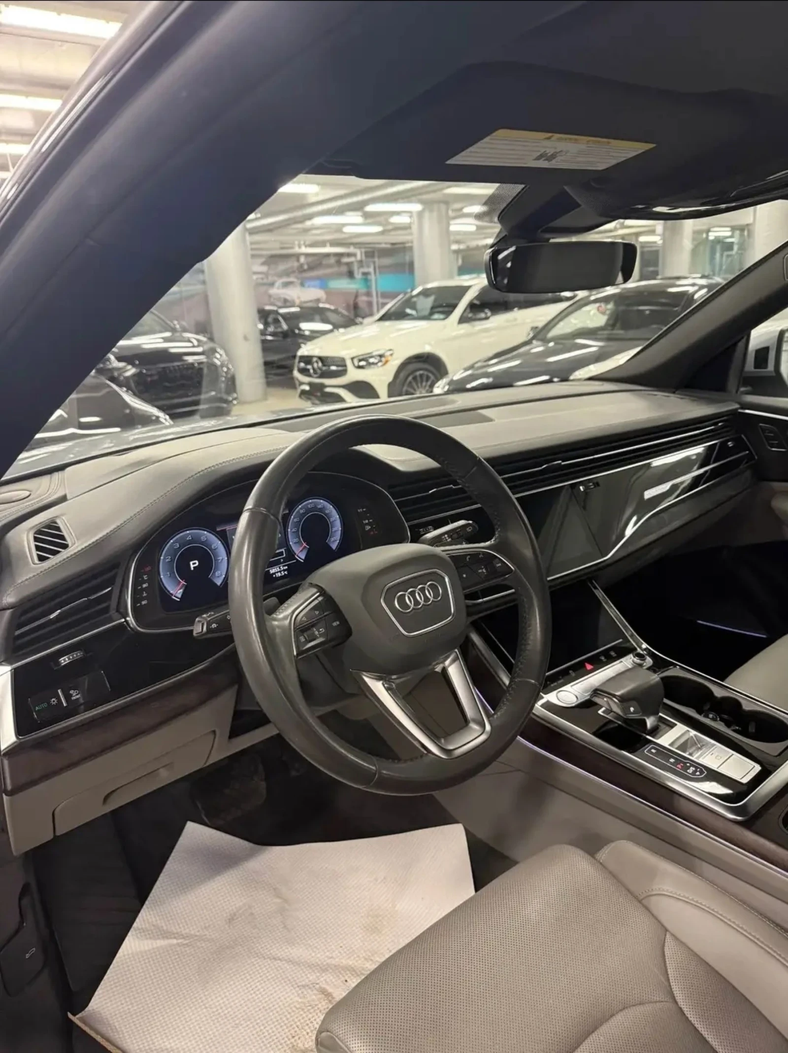 Audi Q8 2019/111000KM/3.0T/B&O/PANO/PODGREV/CARFAX, снимка 5 - Автомобили и джипове - 53839130
