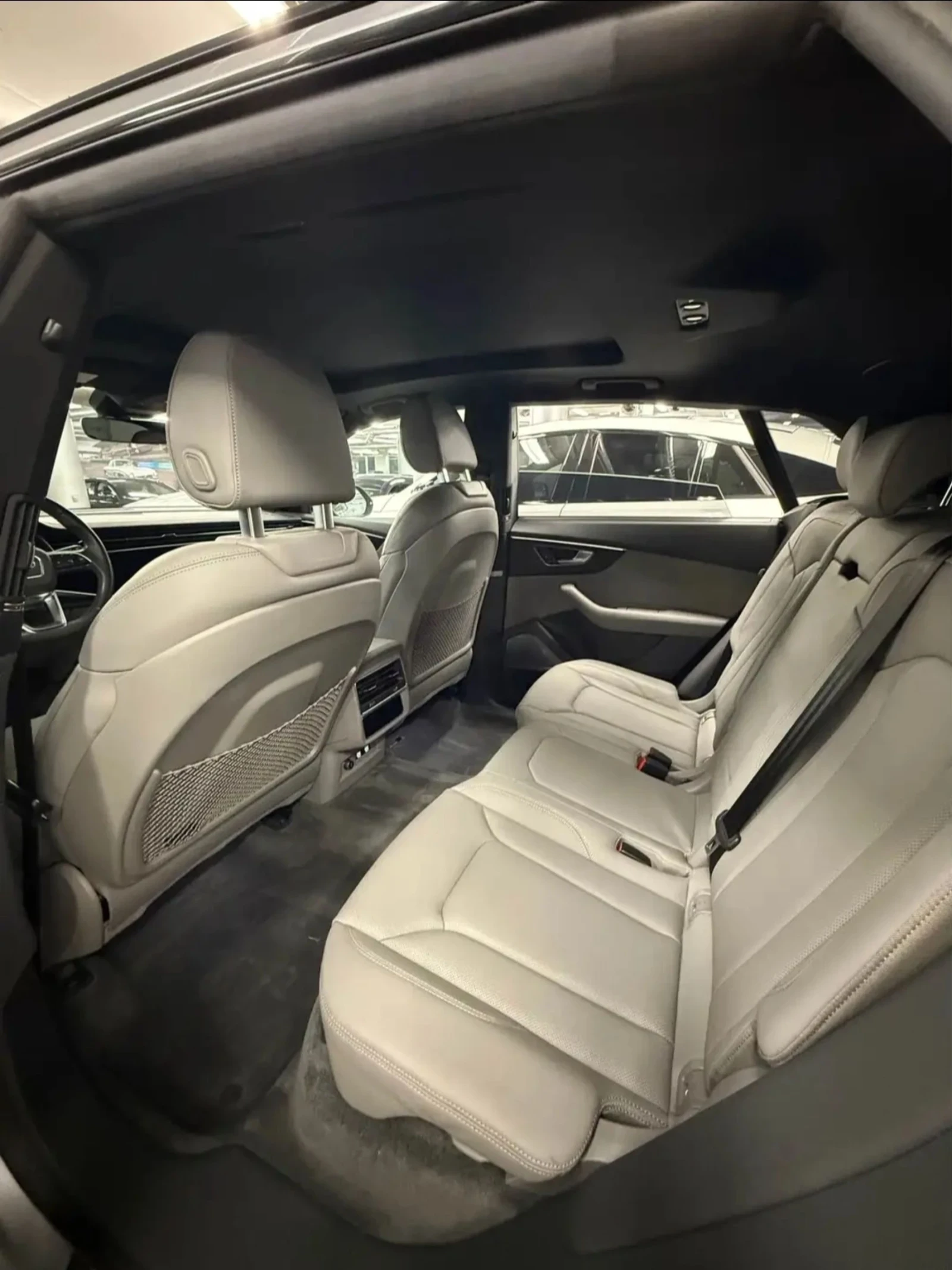 Audi Q8 2019/111000KM/3.0T/B&O/PANO/PODGREV/CARFAX, снимка 8 - Автомобили и джипове - 53839130