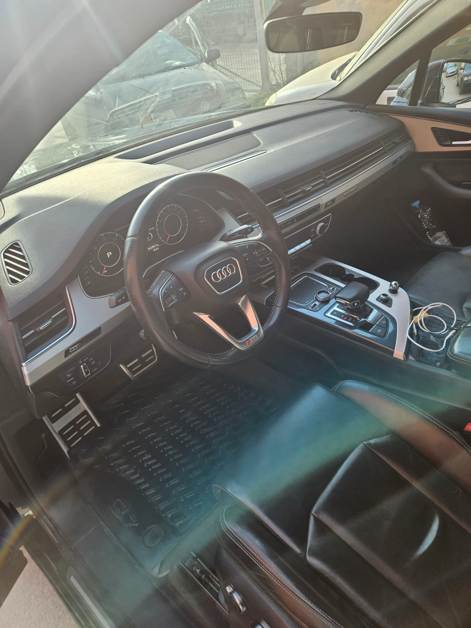 Audi Q7, снимка 6 - Автомобили и джипове - 53840325