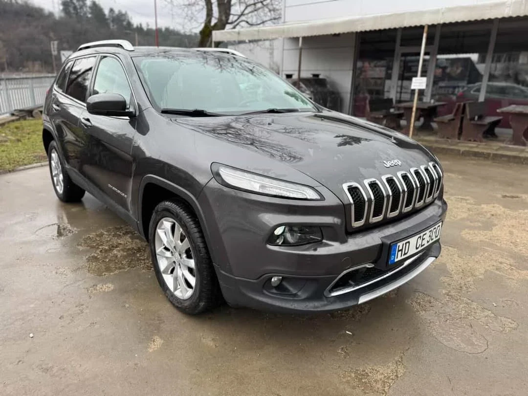 Jeep Cherokee, снимка 2 - Автомобили и джипове - 54208191