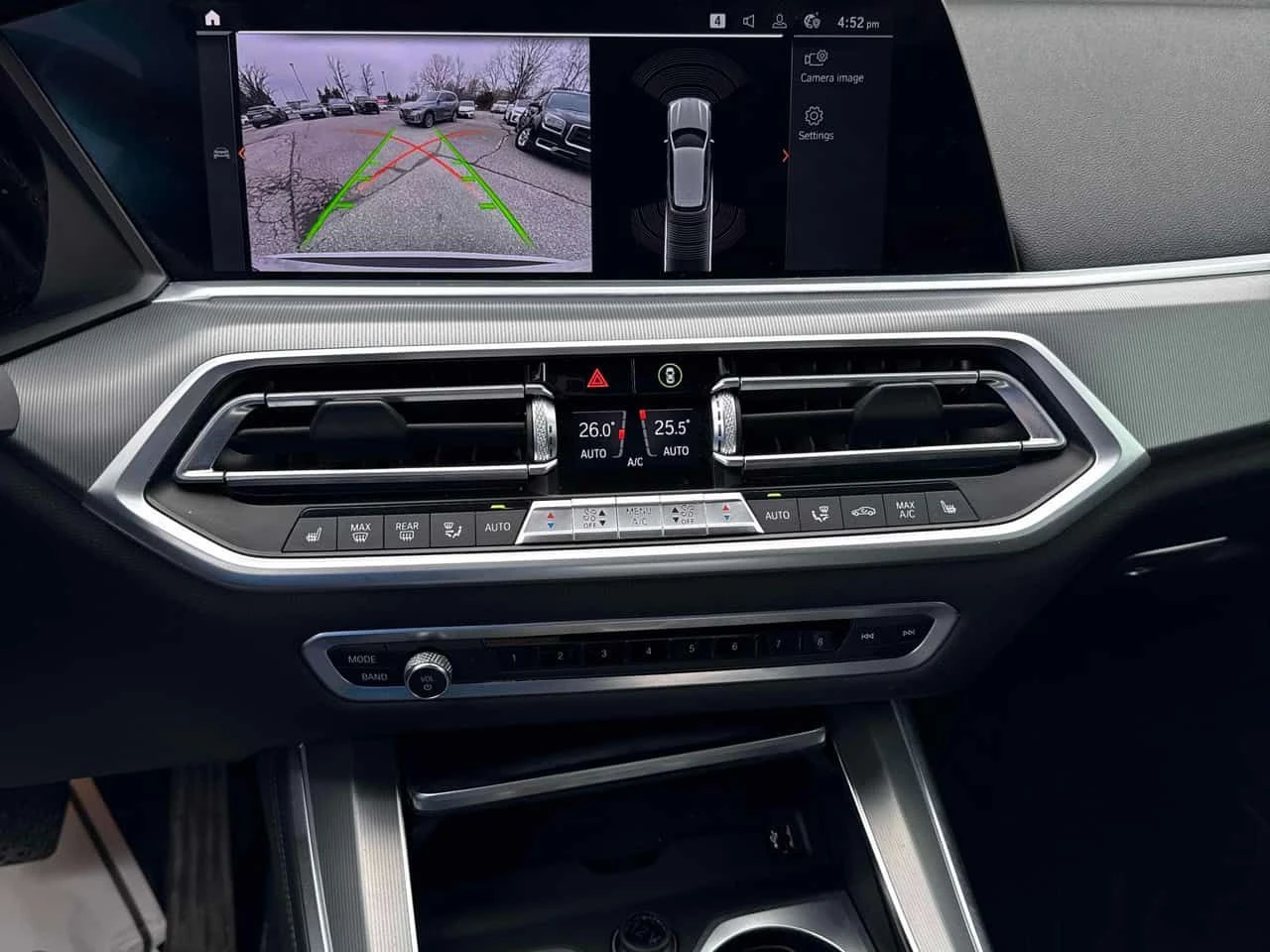 BMW X5 * xDrive40i * ЛИЦЕНЗИРАН ДИЛЪР * ПОДГРЕВ * КАМЕРА , снимка 9 - Автомобили и джипове - 54116271