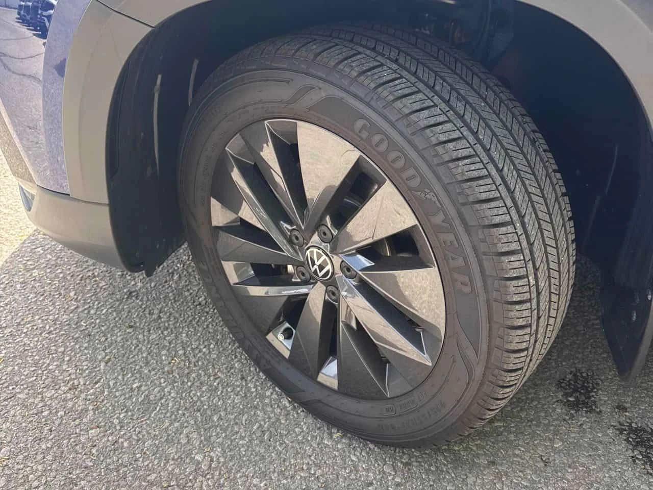 VW Taos * Comfortline * CARFAX * 2 КЛЮЧА * KEYLESS * , снимка 7 - Автомобили и джипове - 54630636